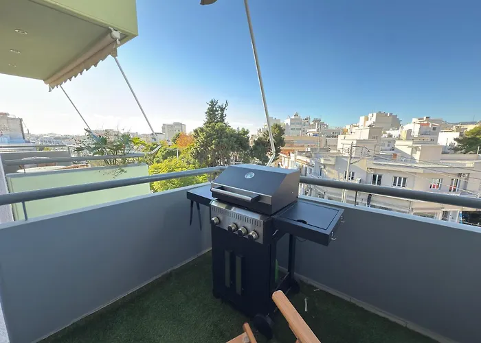 Sunny Home Private Jacuzzi Hydromassage Acropolis & Lycabettus Far View Parking 300M Metro Peristeri