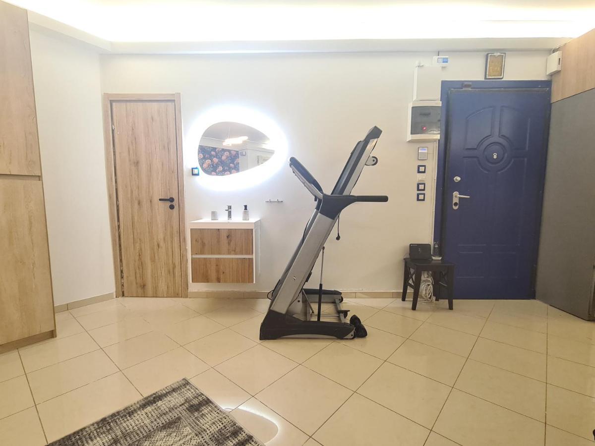 Sunny Private Jacuzzi Hydromassage Acropolis & Lycabettus Far View Parking 300m Metro Peristeri * Athènes