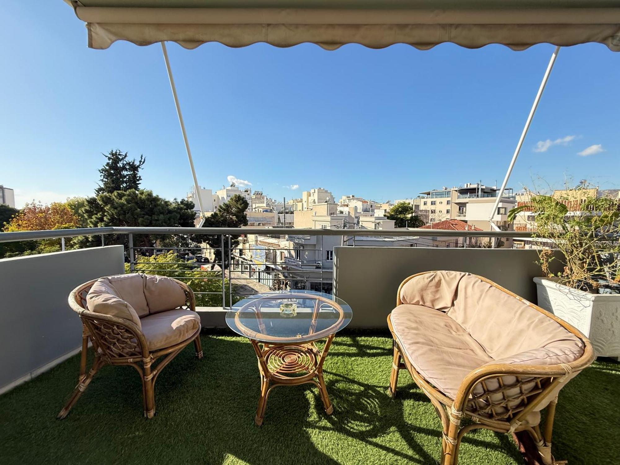 Appartement Sunny Private Jacuzzi Hydromassage Acropolis & Lycabettus Far View Parking 300m Metro Peristeri Athènes
